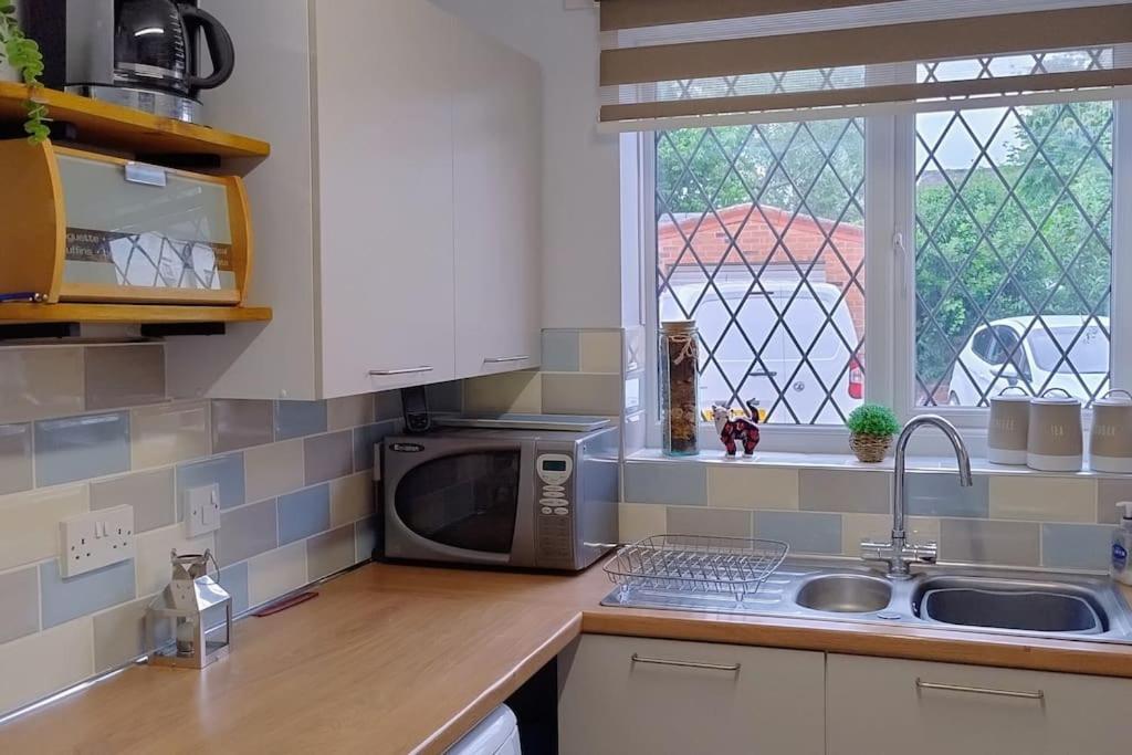 Ludlow Mews Town House With Free Parking Экстерьер фото